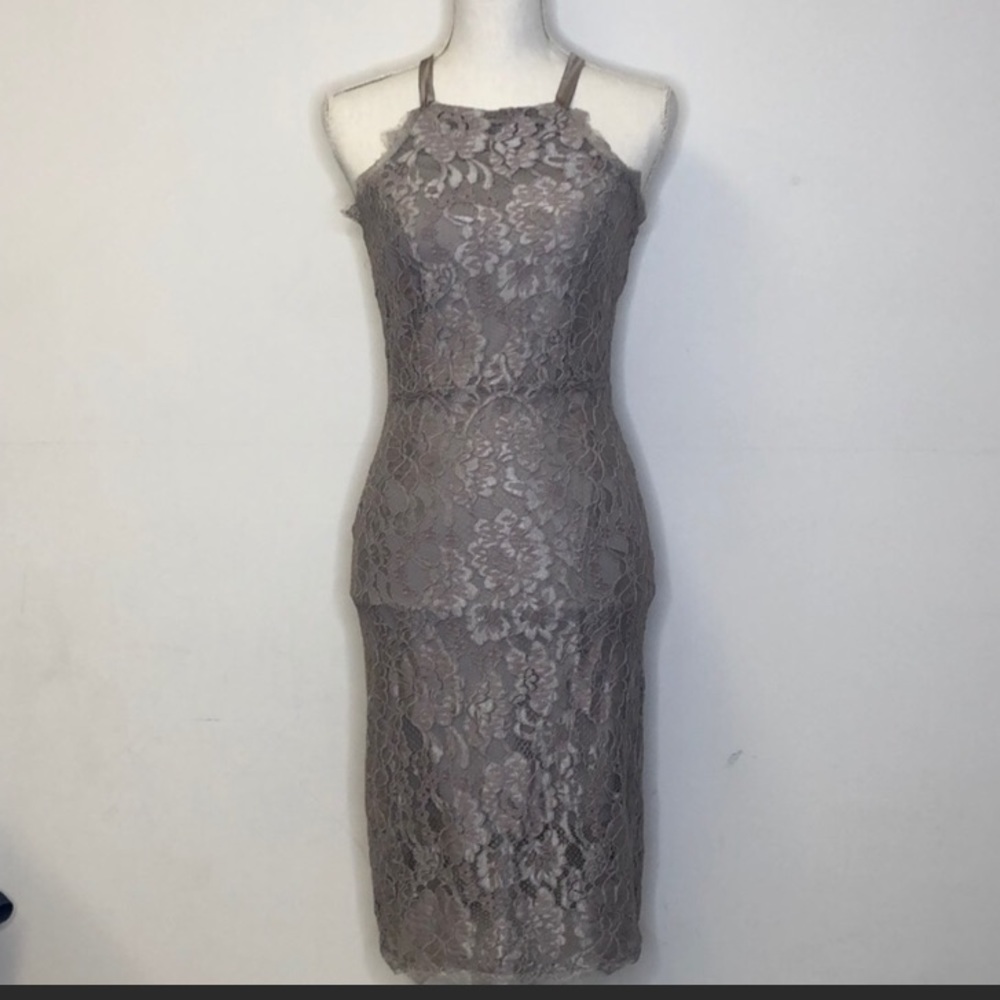 RePosh! Lulu’s lace grey dress
